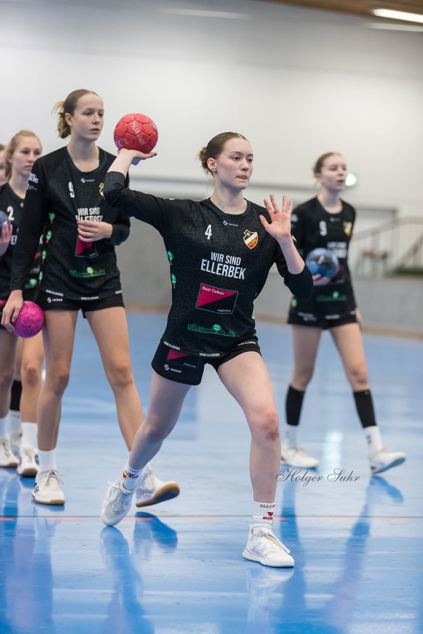 Bild 145 - wBJ TSV Ellerbek - TSV Uetersen : Ergebnis: 15:10